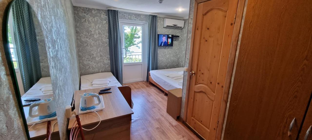 Ривер Гагра Hotell Exteriör bild